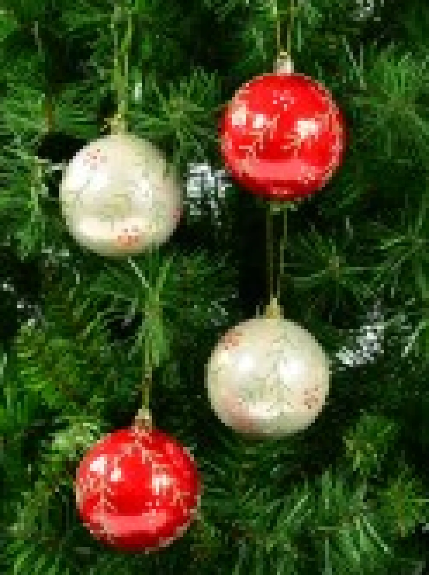 Christmas Warehouse Red & Pearl Christmas Baubles With Glitter Leaves & Dots Pattern - 4 X 80Mm> Bauble Packs